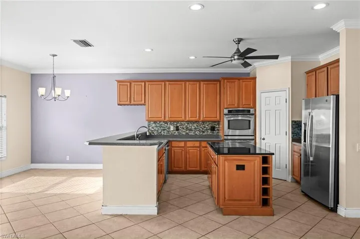2017 Cape Heather Cir, Cape Coral, Florida 33991