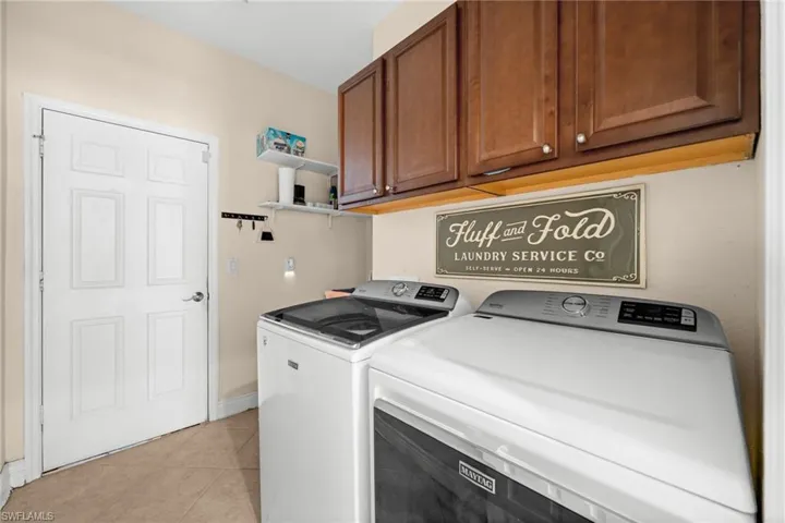 2017 Cape Heather Cir, Cape Coral, Florida 33991