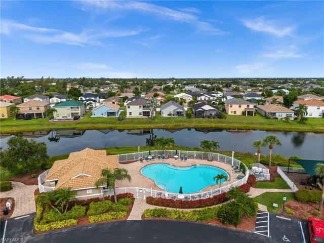 2017 Cape Heather Cir, Cape Coral, Florida 33991