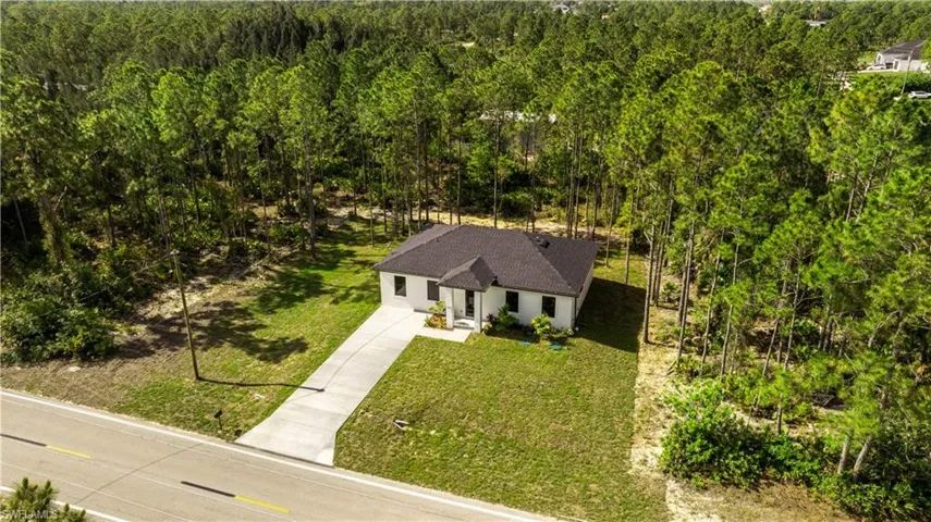 1805 W 10th St, Lehigh Acres, Florida 33972
