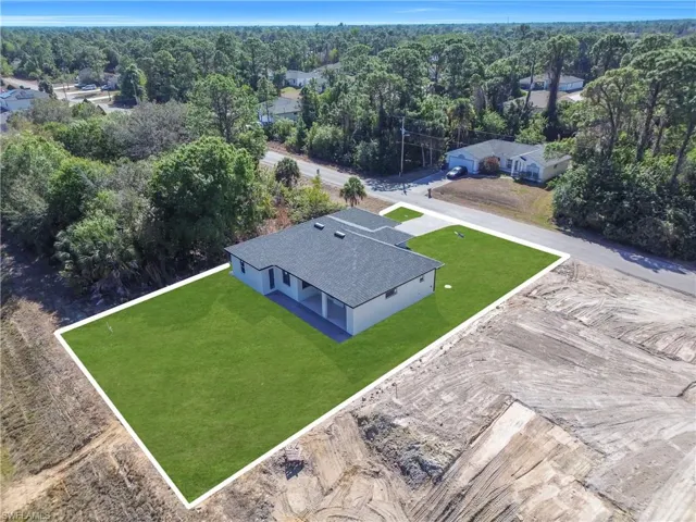 Aerial view of property and surrounding area