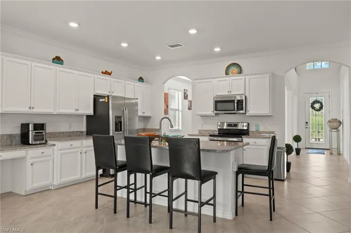 11407  Shady Blossom  DR, Fort Myers, FL 33913
