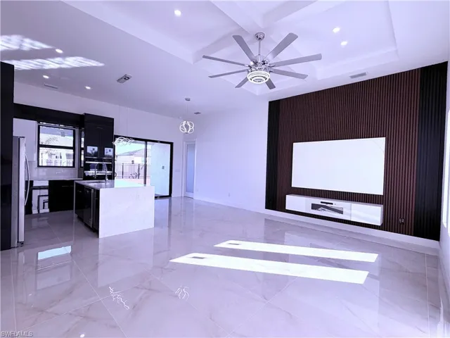 909  Santa Barbara N BLVD, Cape Coral, FL 33993