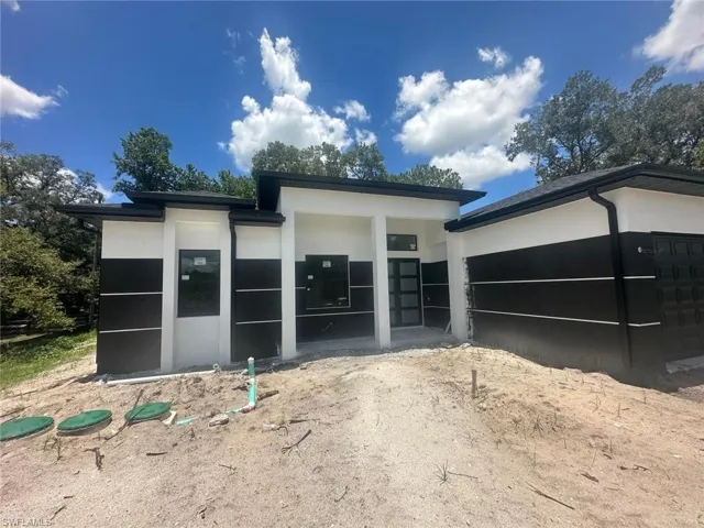 2905 E 18th  ST, Lehigh Acres, FL 33972