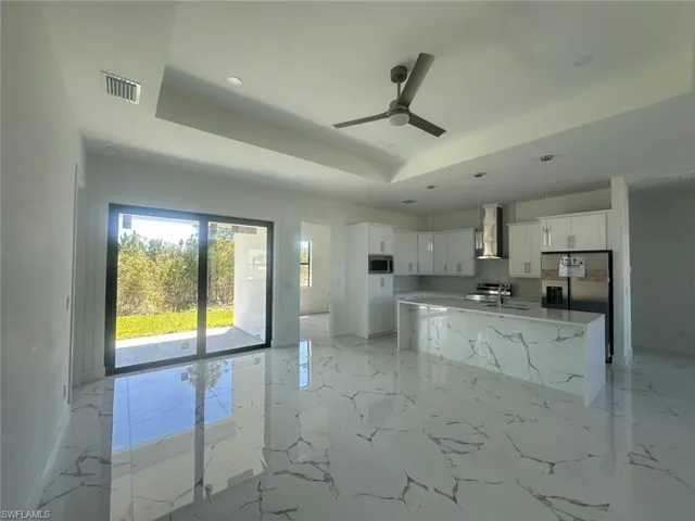 2905 E 18th  ST, Lehigh Acres, FL 33972