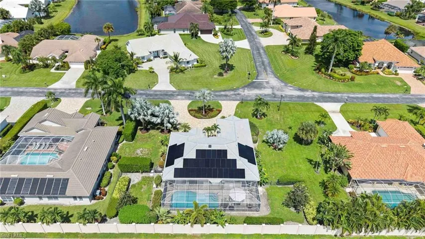 28910 Winthrop Cir, Bonita Springs, Florida 34134