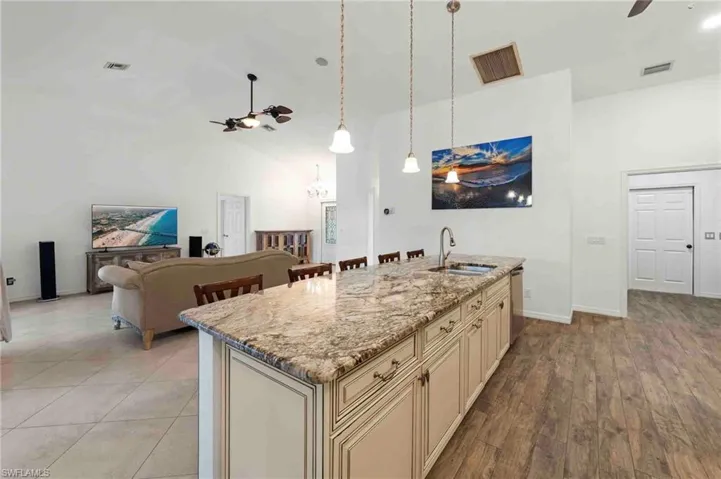 28910 Winthrop Cir, Bonita Springs, Florida 34134