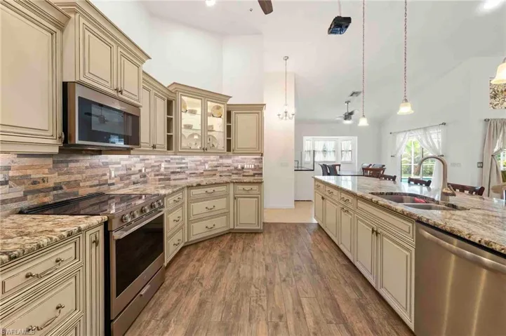 28910 Winthrop Cir, Bonita Springs, Florida 34134