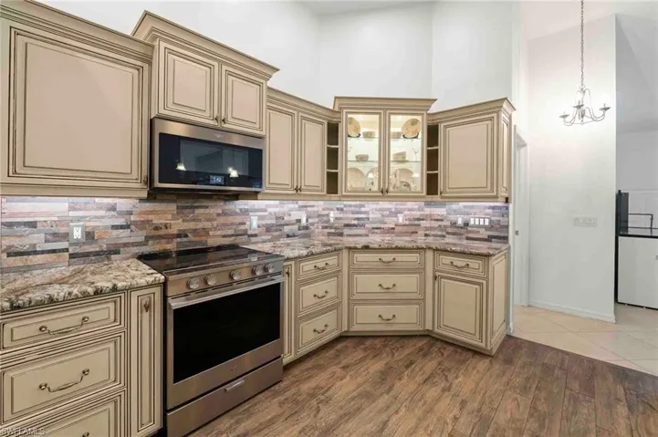 28910 Winthrop Cir, Bonita Springs, Florida 34134