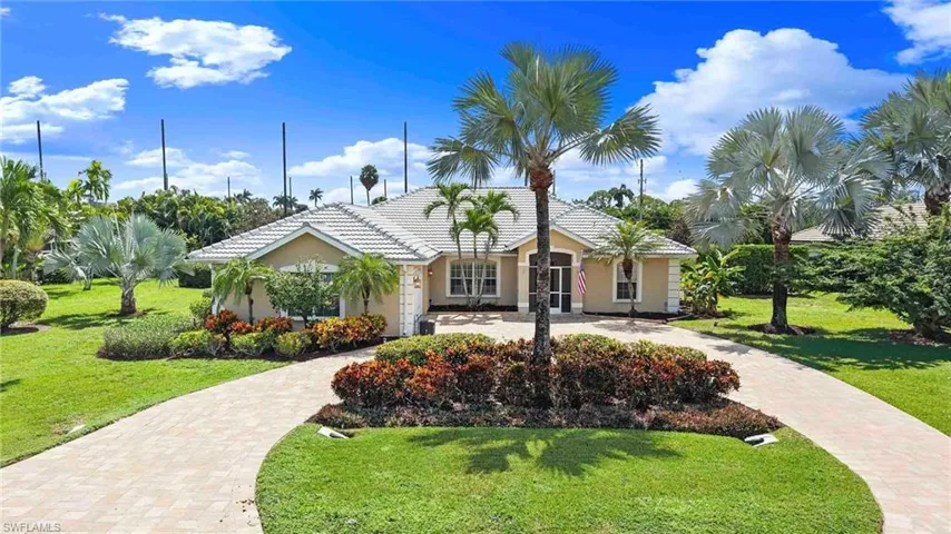 28910 Winthrop Cir, Bonita Springs, Florida 34134