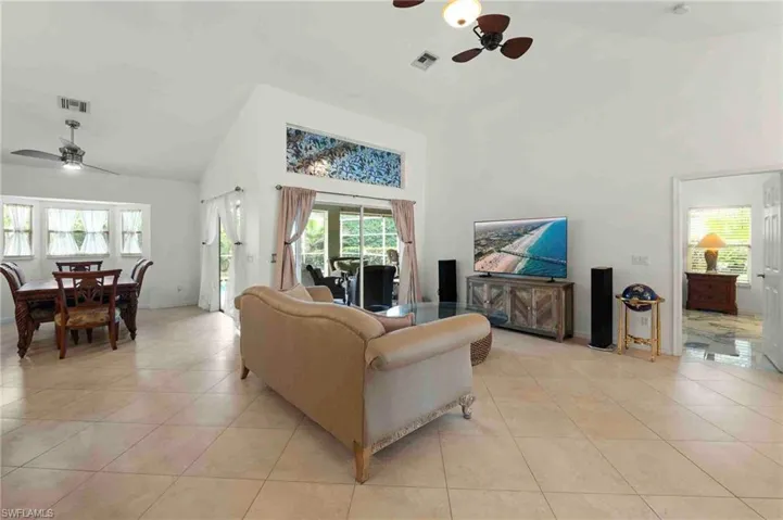 28910 Winthrop Cir, Bonita Springs, Florida 34134