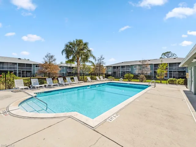 132 Cypress Way E # 207, Naples Fl 34110