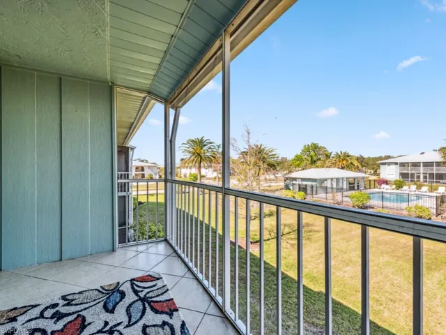 132 Cypress Way E # 207, Naples Fl 34110