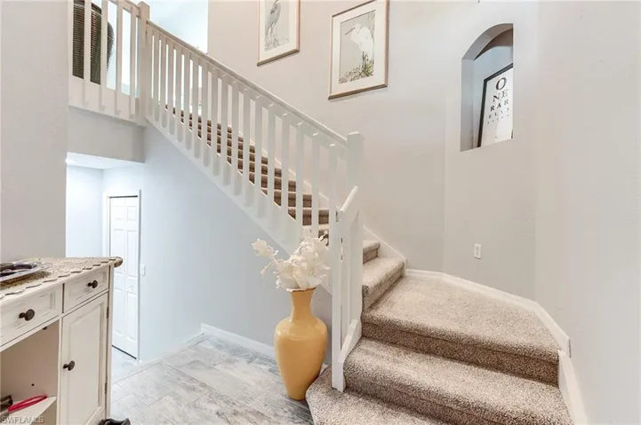 2130 Aberdeen Ln # 201, Naples Fl 34109