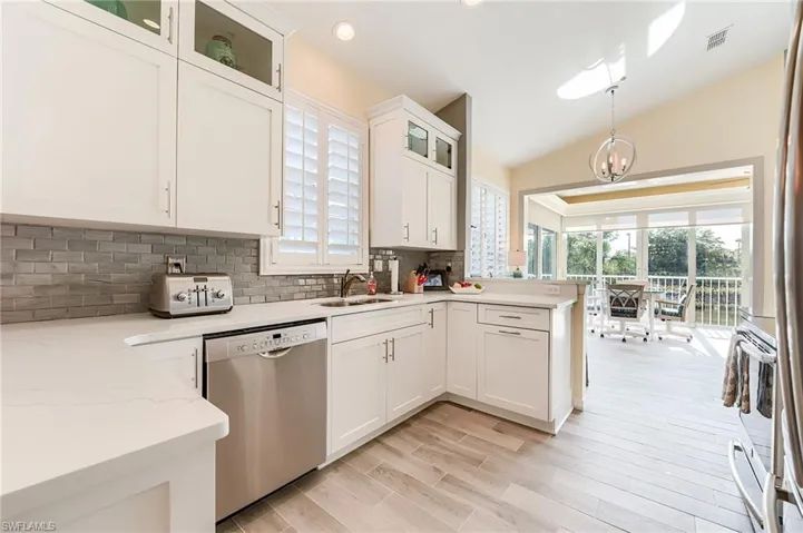 2130 Aberdeen Ln # 201, Naples Fl 34109