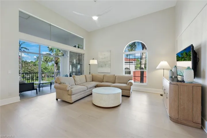 1585  Clermont  DR, Naples, FL 34109