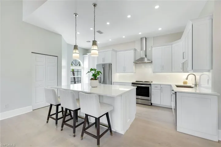 1585  Clermont  DR, Naples, FL 34109