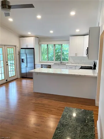 Guest House - Living Room & open kitchen