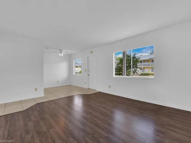 4617  Bayshore  DR, Naples, FL 34112