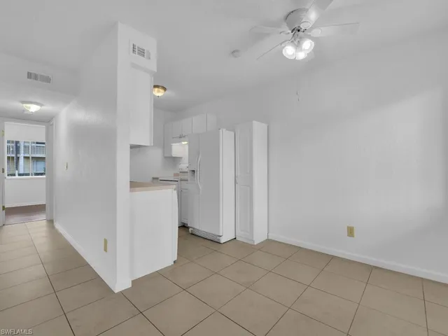 4617  Bayshore  DR, Naples, FL 34112