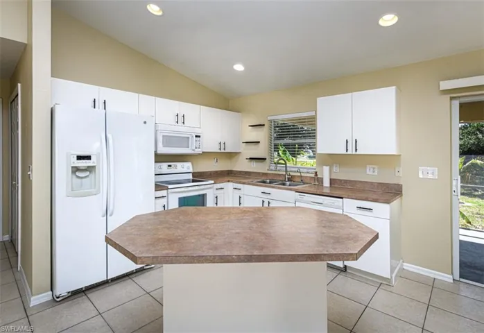 1109 NW 22nd  AVE, Cape Coral, FL 33993