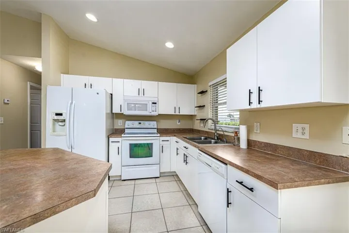 1109 NW 22nd  AVE, Cape Coral, FL 33993