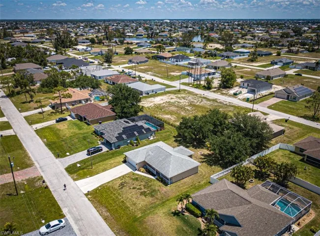 1109 NW 22nd  AVE, Cape Coral, FL 33993
