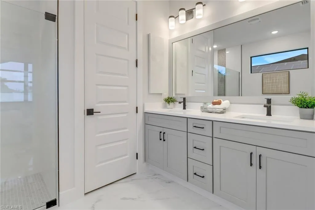 310 Nw 14th St, Cape Coral, Florida 33993, 4 Bedrooms Bedrooms, ,2 BathroomsBathrooms,Residential,For Sale,14th,225051250