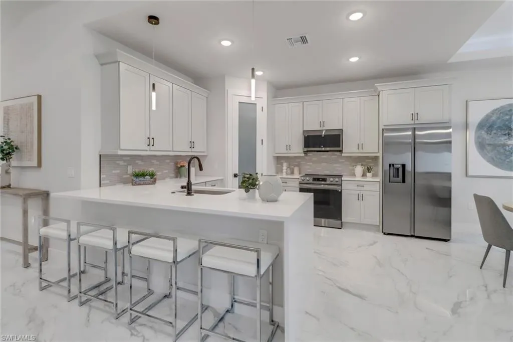 310 Nw 14th St, Cape Coral, Florida 33993, 4 Bedrooms Bedrooms, ,2 BathroomsBathrooms,Residential,For Sale,14th,225051250