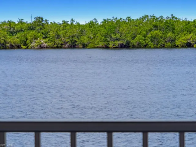 1045 Mainsail Dr 413, Naples, Florida 34114