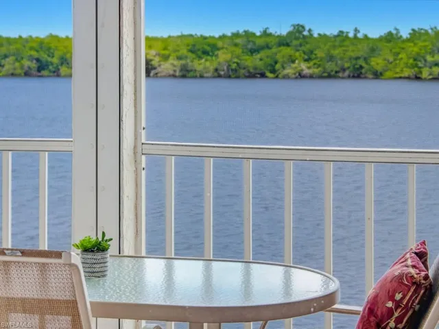 1045 Mainsail Dr 413, Naples, Florida 34114
