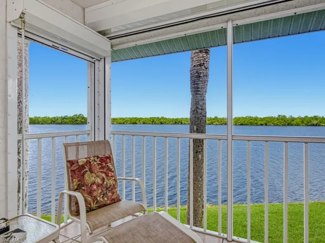 1045 Mainsail Dr 413, Naples, Florida 34114