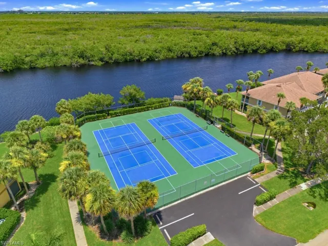 1045 Mainsail Dr 413, Naples, Florida 34114