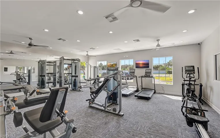 FITNESS CENTER