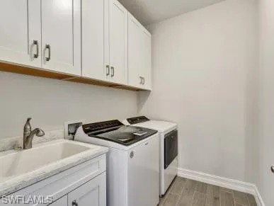 WITH SINK/TUB & STORAGE