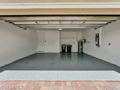 SPACIOUS 2 CAR GARAGE