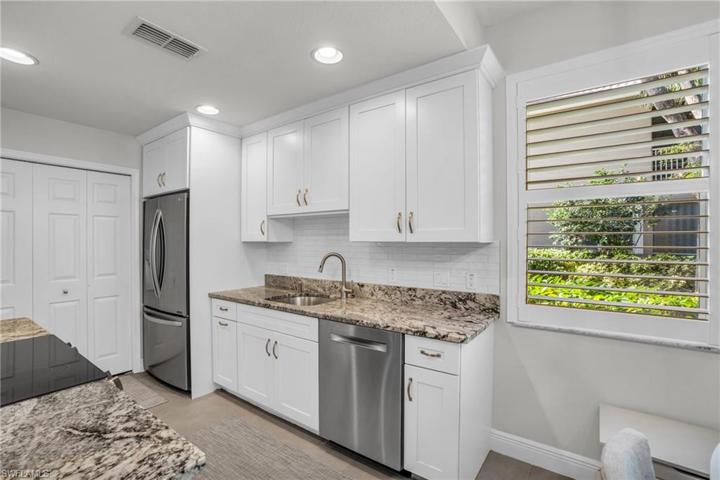 7099 Pond Cypress CT # 101, NAPLES FL 34109