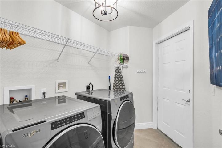 7099 Pond Cypress CT # 101, NAPLES FL 34109