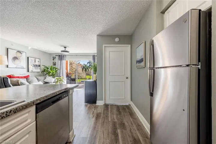 1240  Wildwood Lakes  BLVD, Naples, FL 34104