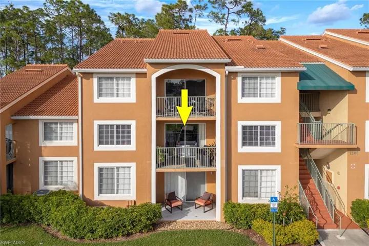 1240  Wildwood Lakes  BLVD, Naples, FL 34104
