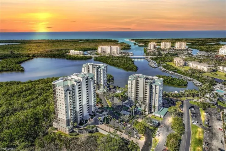 N Naples Best Kept Secret - Cove Towers - nestled between Kalea Bay, Aqua, Pelican Isle and the Dunes - all starting at double or more the price!