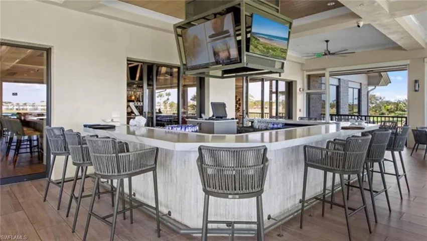 8460 Southbridge Dr 3, Estero, Florida 33967