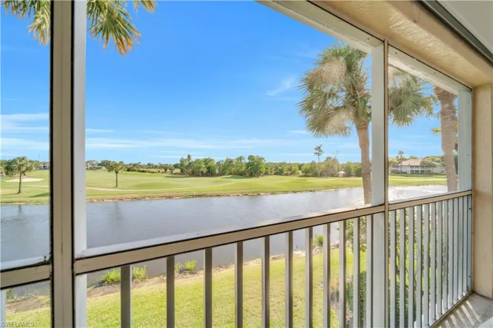 8460 Southbridge Dr 3, Estero, Florida 33967