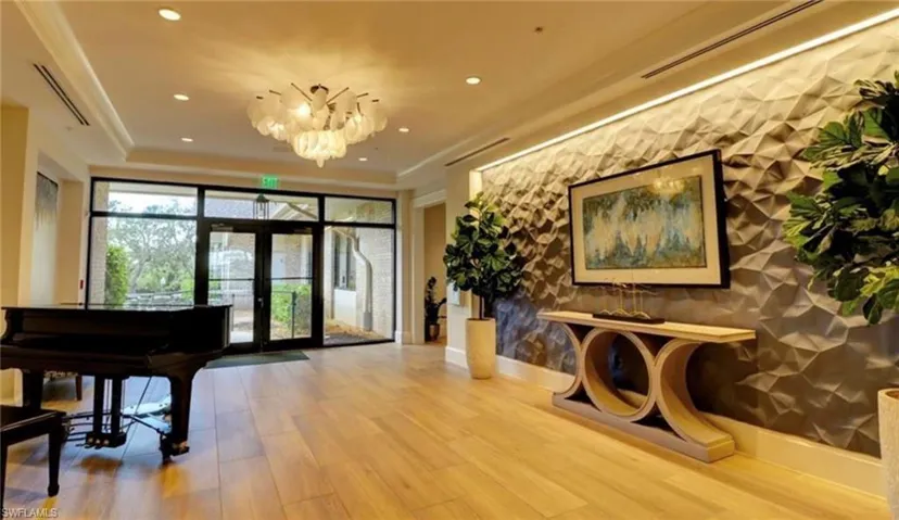 Lobby with recessed lighting