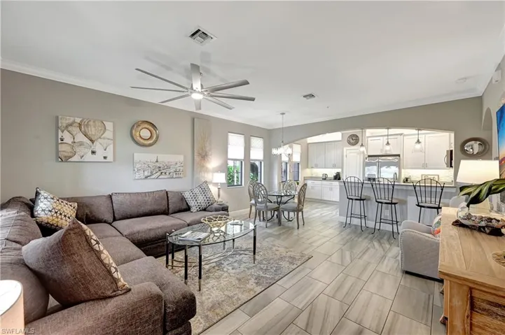 1431  Santiago  CIR, Naples, FL 34113