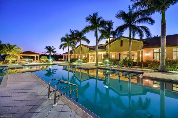 1431  Santiago  CIR, Naples, FL 34113