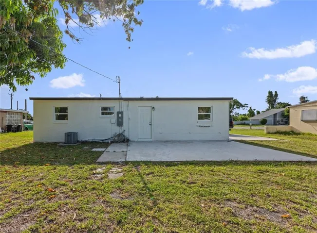 4951  Orange Grove  BLVD, North Fort Myers, FL 33903