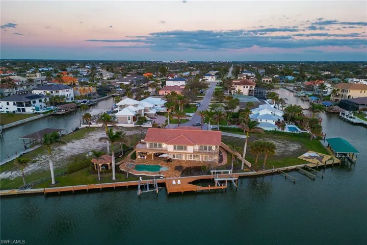 342 Germain Ave, Naples, Florida 34108