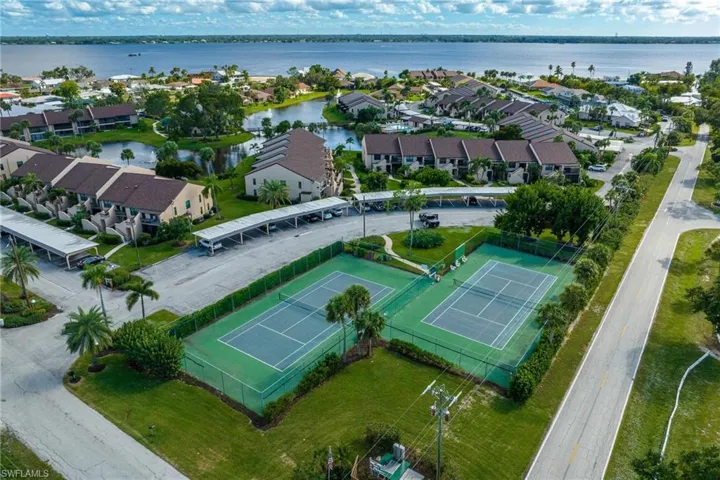 15481  Admiralty  CIR, North Fort Myers, FL 33917