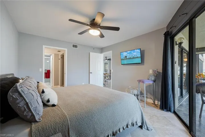 15481  Admiralty  CIR, North Fort Myers, FL 33917